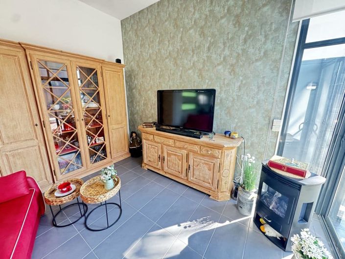 Image No.6-2 Bed Bungalow for sale