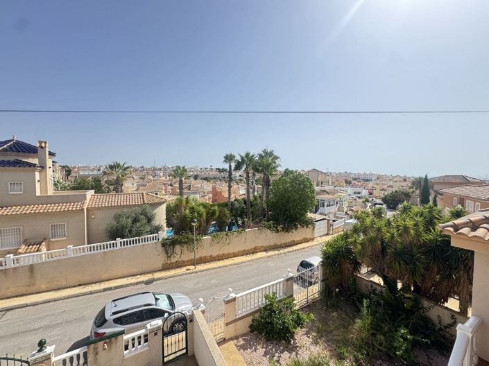 Image No.6-4 Bed Villa for sale