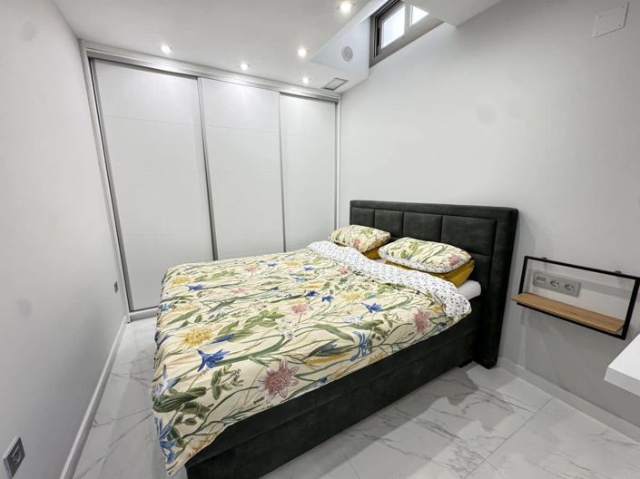 Image No.10-4 Bed Villa for sale