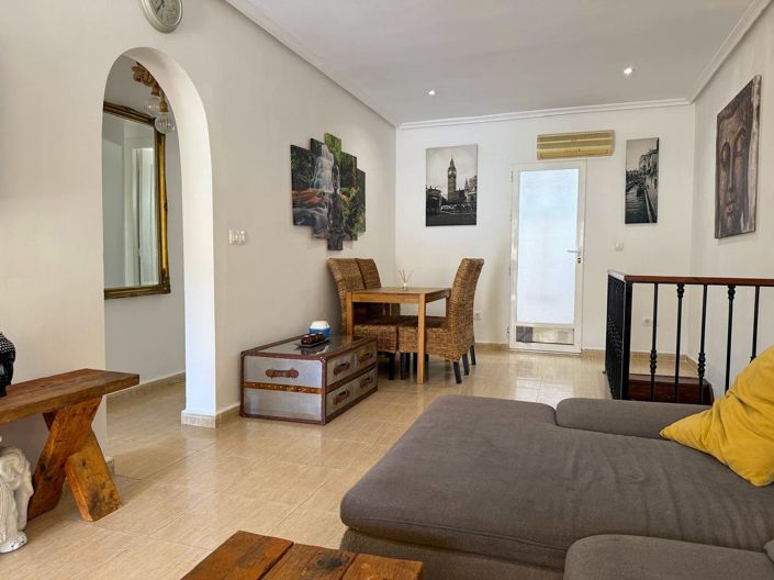 Image No.5-4 Bed Property for sale