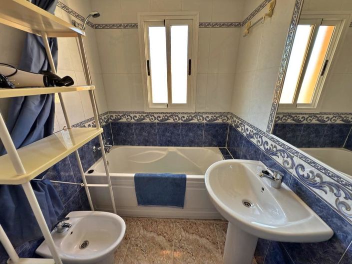 Image No.22-2 Bed Apartment for sale