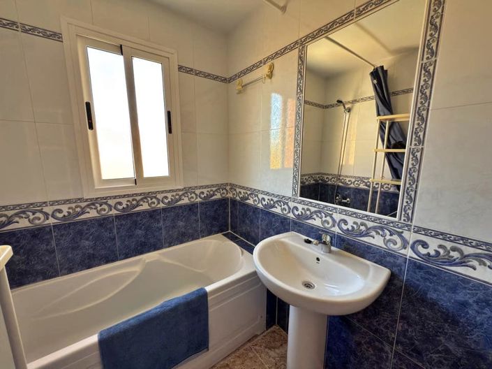 Image No.23-2 Bed Apartment for sale