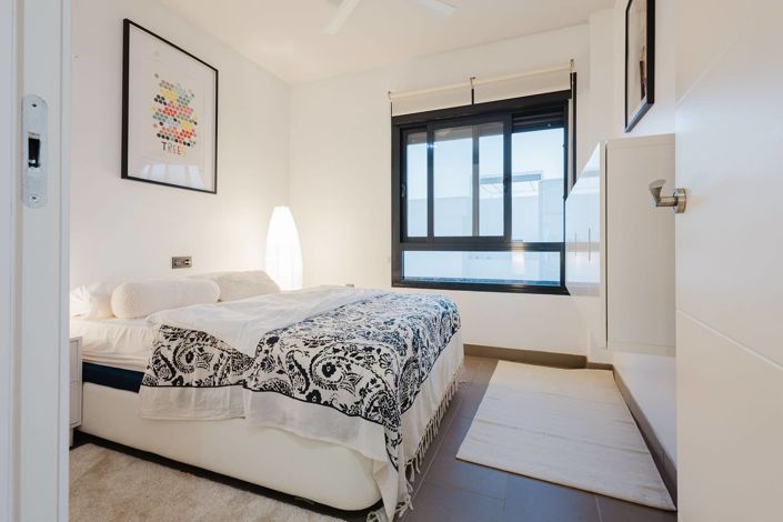 Image No.16-2 Bed Apartment for sale