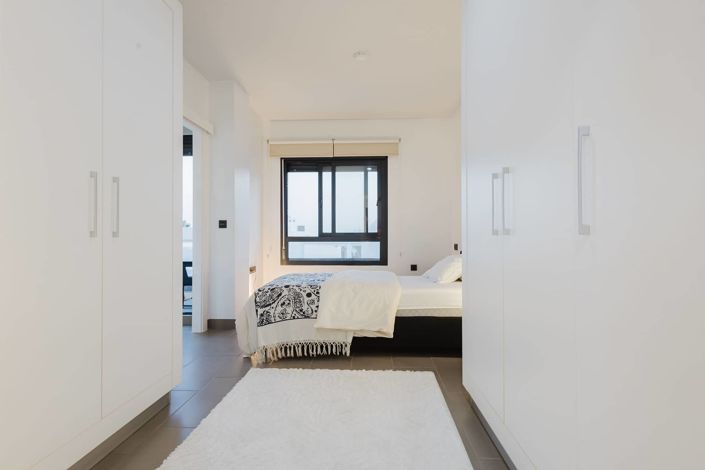 Image No.24-2 Bed Apartment for sale