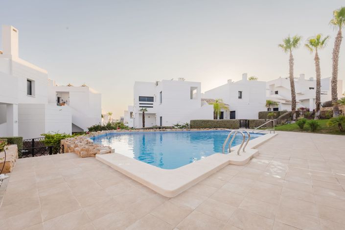 Image No.32-2 Bed Apartment for sale