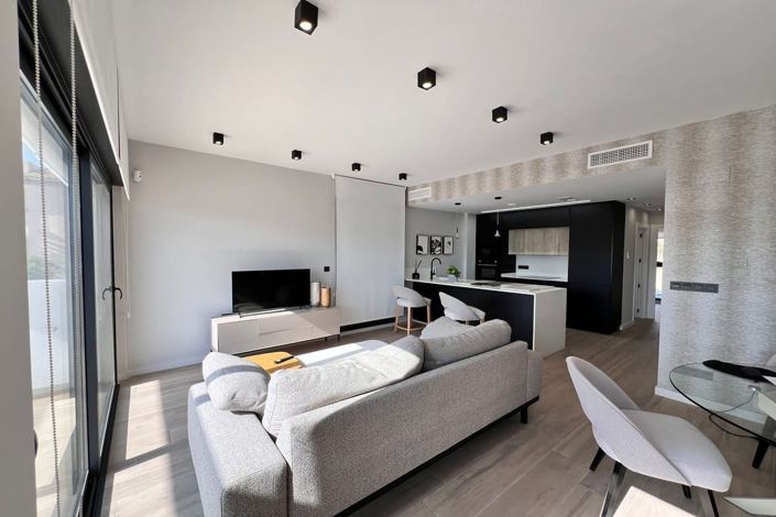 Image No.9-2 Bed Bungalow for sale