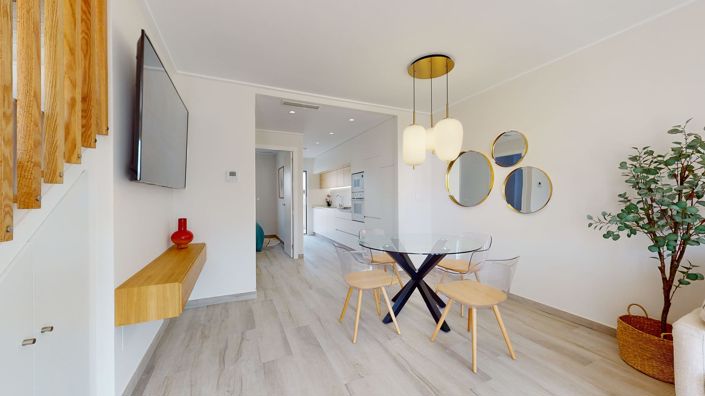 Image No.8-3 Bed Apartment for sale