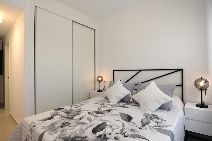 Image No.11-2 Bed Apartment for sale