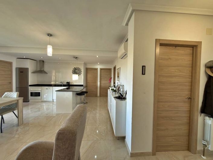 Image No.8-2 Bed Apartment for sale