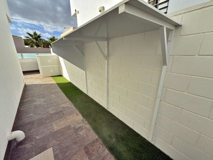 Image No.6-3 Bed Villa for sale