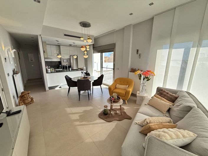 Image No.7-3 Bed Villa for sale