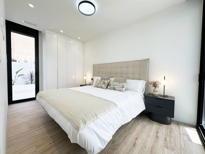 Image No.13-3 Bed Villa for sale