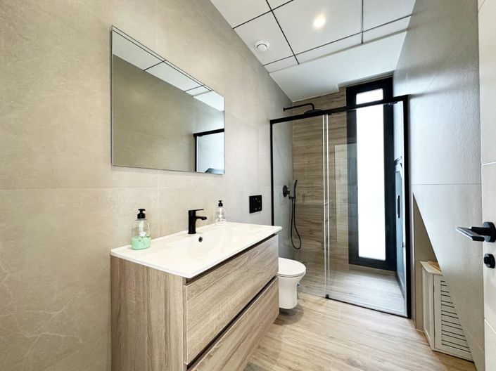 Image No.17-3 Bed Villa for sale