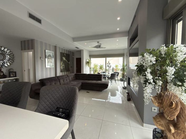 Image No.36-4 Bed Villa for sale