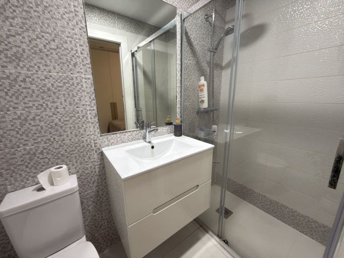 Image No.42-4 Bed Villa for sale