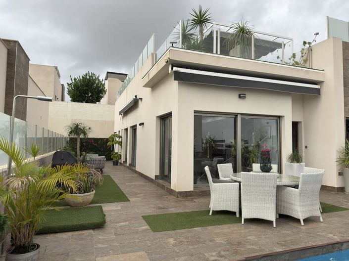 Image No.5-4 Bed Villa for sale