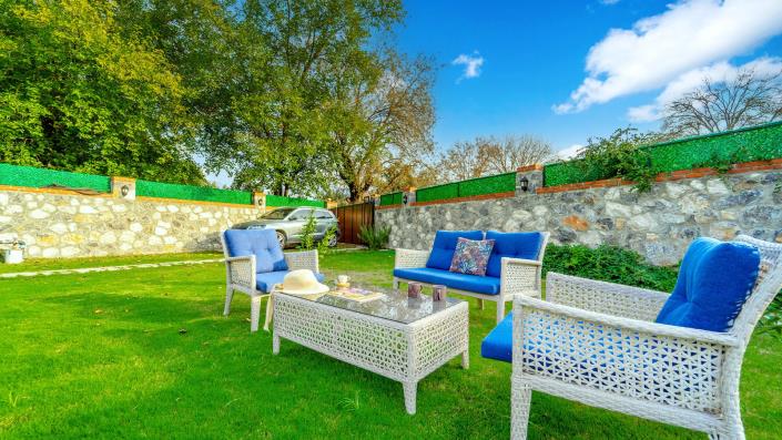 Image No.19-9 Bed Villa for sale