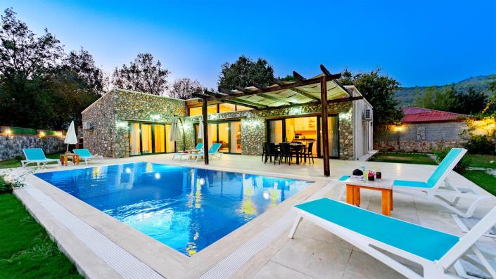 Image No.24-9 Bed Villa for sale