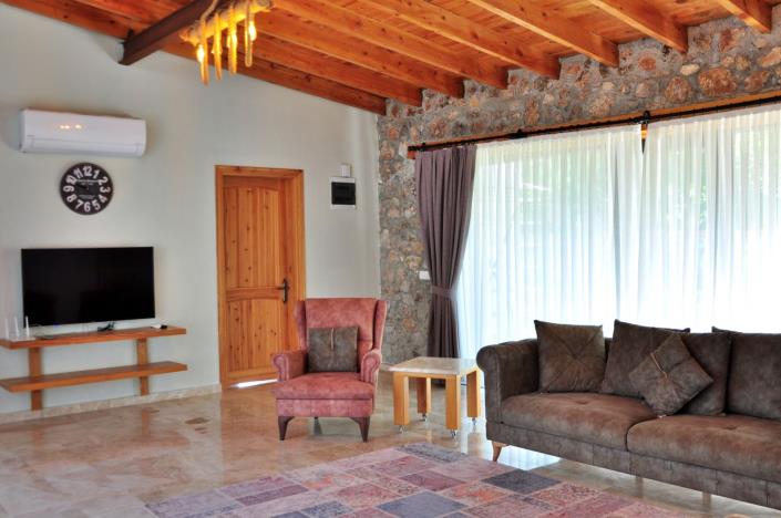 Image No.60-9 Bed Villa for sale