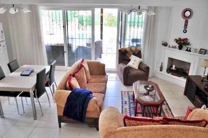 Image No.9-3 Bed Villa / Detached for sale