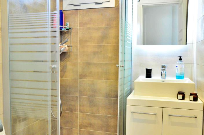 Image No.29-4 Bed Villa / Detached for sale