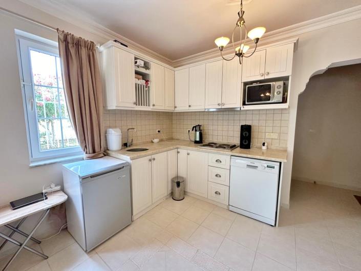 Image No.8-2 Bed Apartment for sale