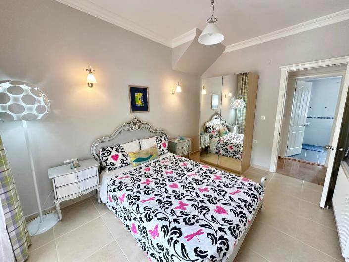 Image No.19-4 Bed Villa for sale