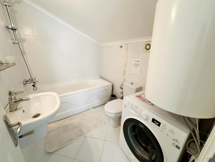 Image No.7-3 Bed Apartment for sale