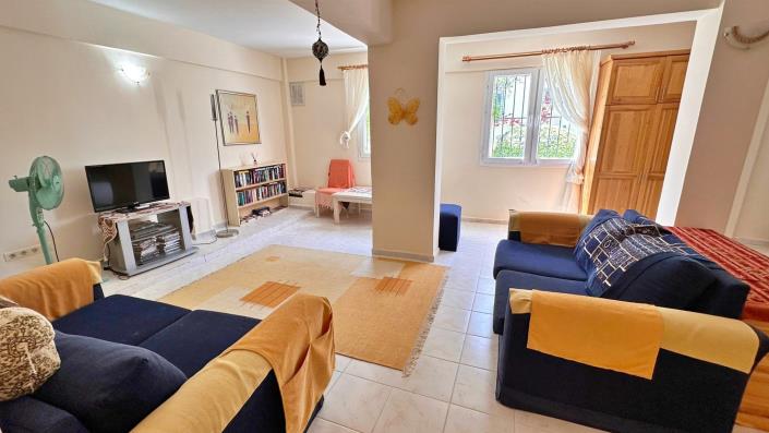 Image No.12-4 Bed Villa / Detached for sale