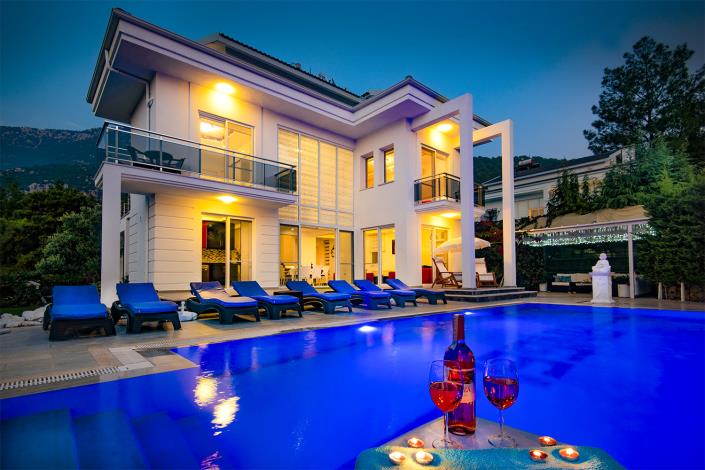 Image No.29-4 Bed Villa / Detached for sale