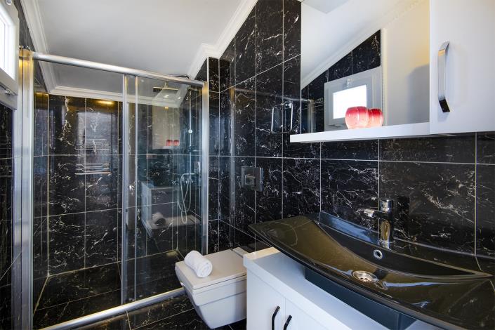 Image No.23-4 Bed Villa / Detached for sale