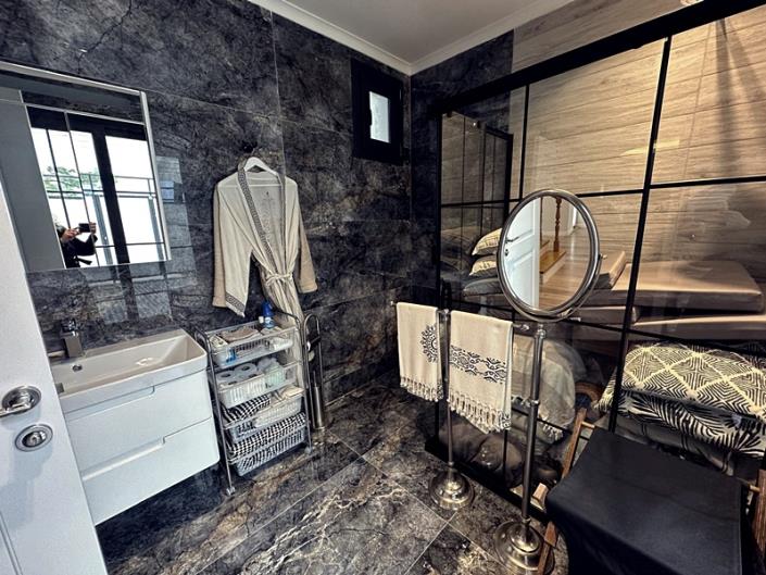 Image No.14-3 Bed Villa / Detached for sale