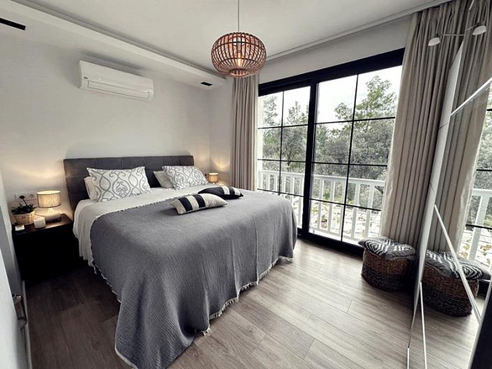 Image No.19-3 Bed Villa / Detached for sale