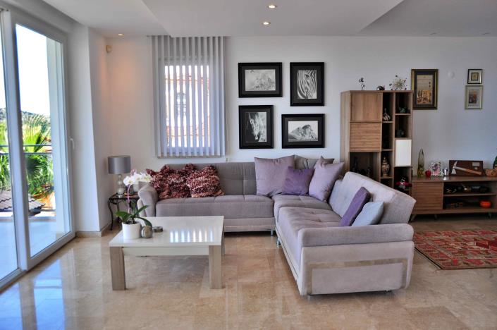 Image No.11-4 Bed Villa / Detached for sale