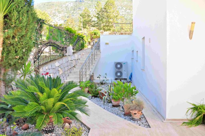 Image No.46-4 Bed Villa / Detached for sale