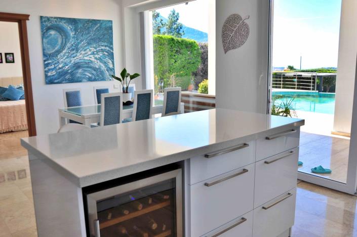 Image No.49-4 Bed Villa / Detached for sale