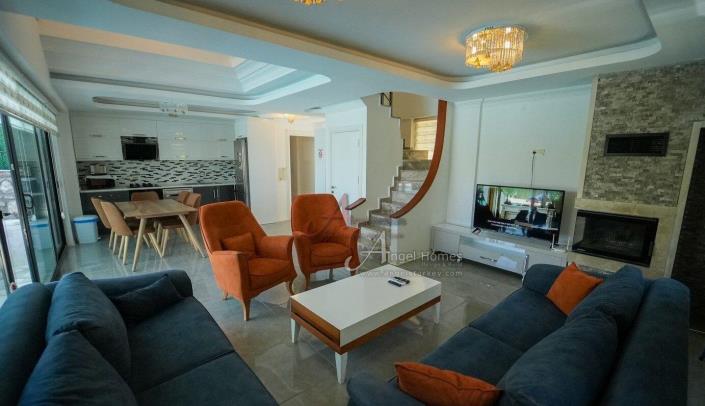 Image No.10-5 Bed Villa for sale