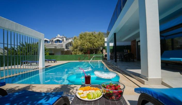 Image No.7-5 Bed Villa for sale