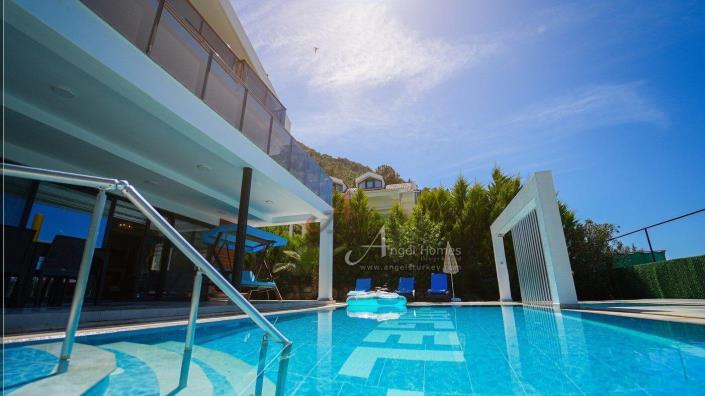 Image No.4-5 Bed Villa for sale