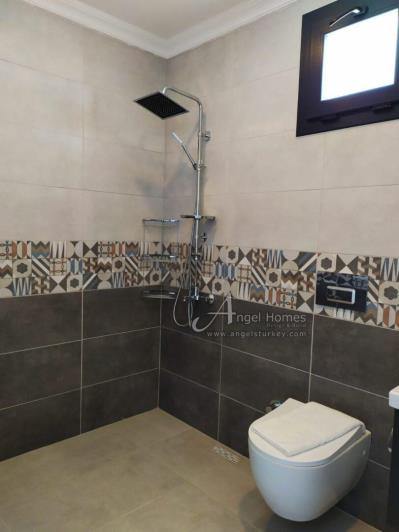 Image No.15-5 Bed Villa for sale