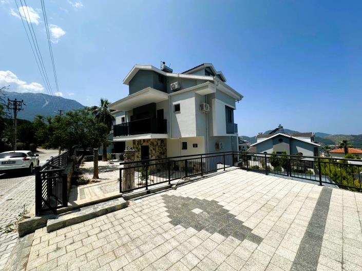 Image No.19-6 Bed Villa / Detached for sale