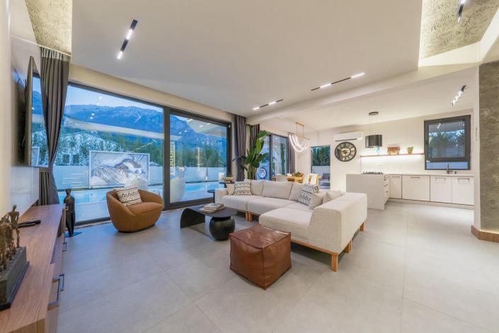 Image No.9-3 Bed Villa / Detached for sale