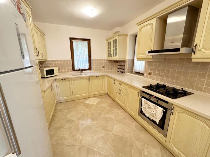 Image No.10-4 Bed Villa / Detached for sale