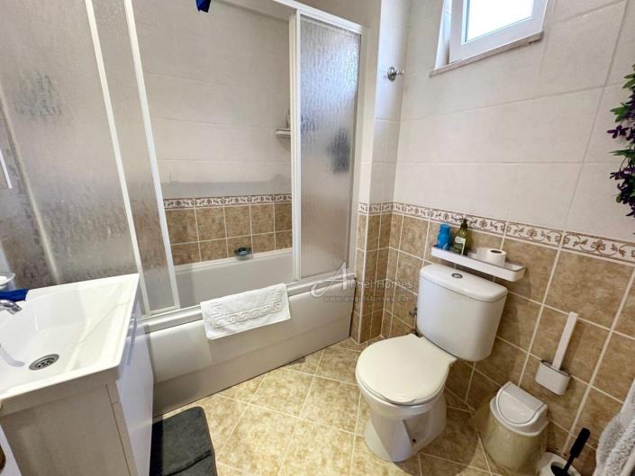 Image No.12-2 Bed Apartment for sale