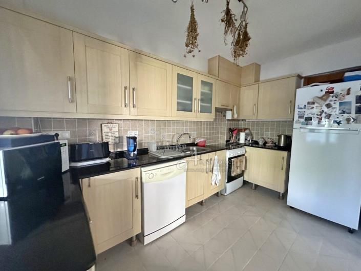 Image No.8-3 Bed Apartment for sale