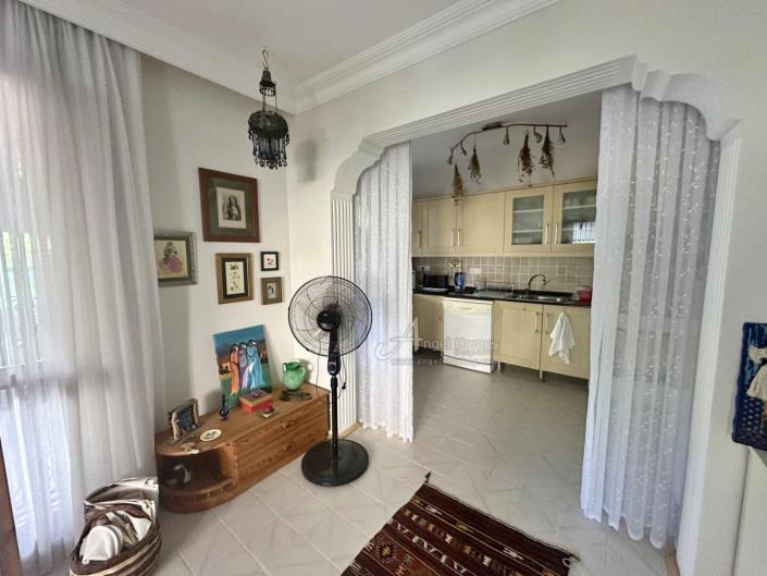 Image No.25-3 Bed Apartment for sale