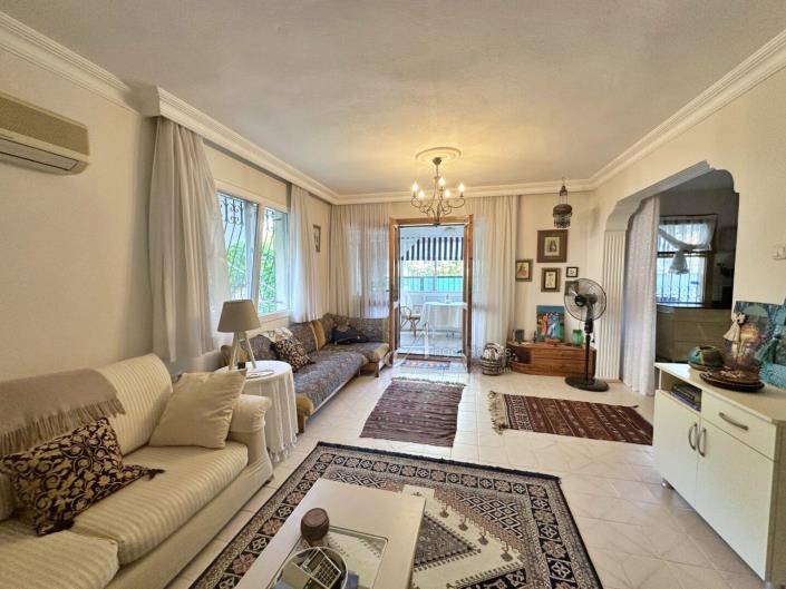 Image No.15-3 Bed Apartment for sale