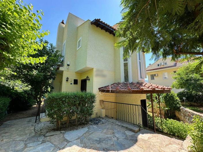 Image No.3-4 Bed Villa for sale