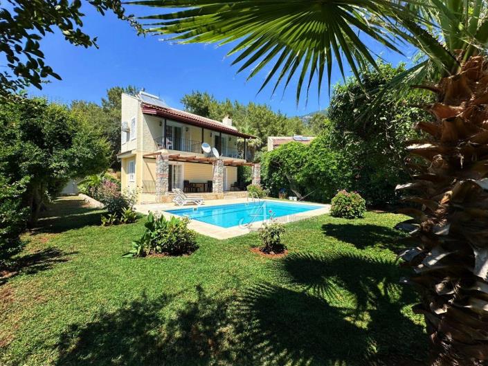 Image No.1-4 Bed Villa for sale