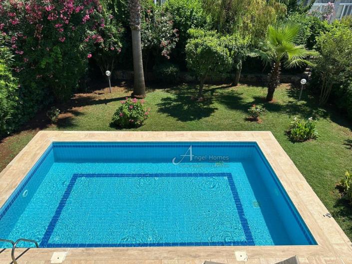 Image No.18-4 Bed Villa for sale